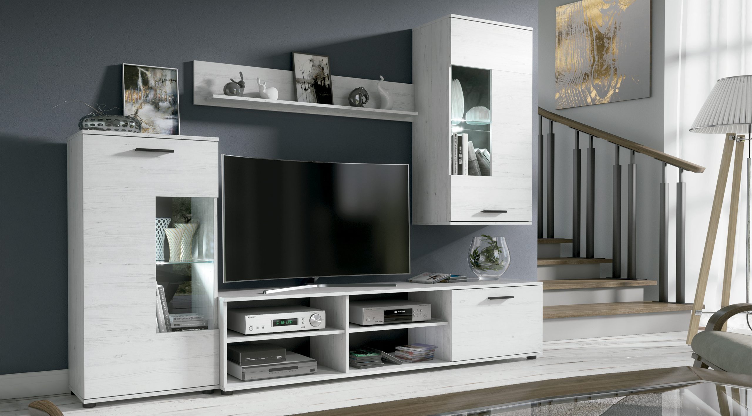 Salón Avanza-Antigona